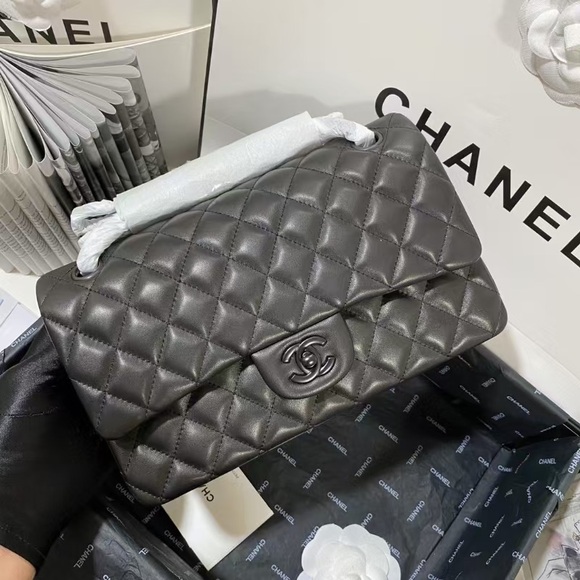 CHANEL Handbags - Chanel Black Wallet On Chain Classic Black Lambskin Pristine